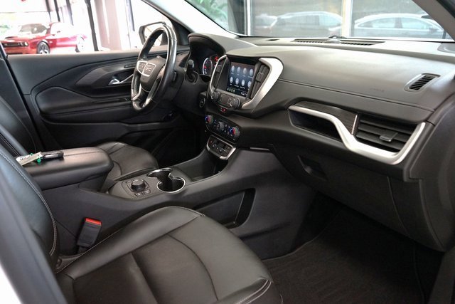 Used 2022 GMC Terrain SLT image 38