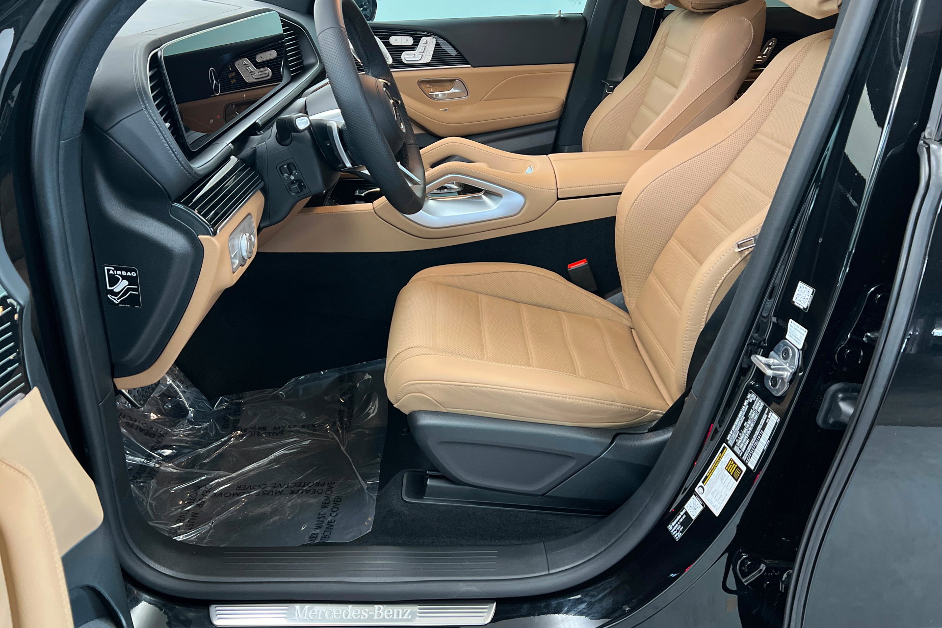 New 2026 Mercedes-Benz GLS 450 4MATIC image 17