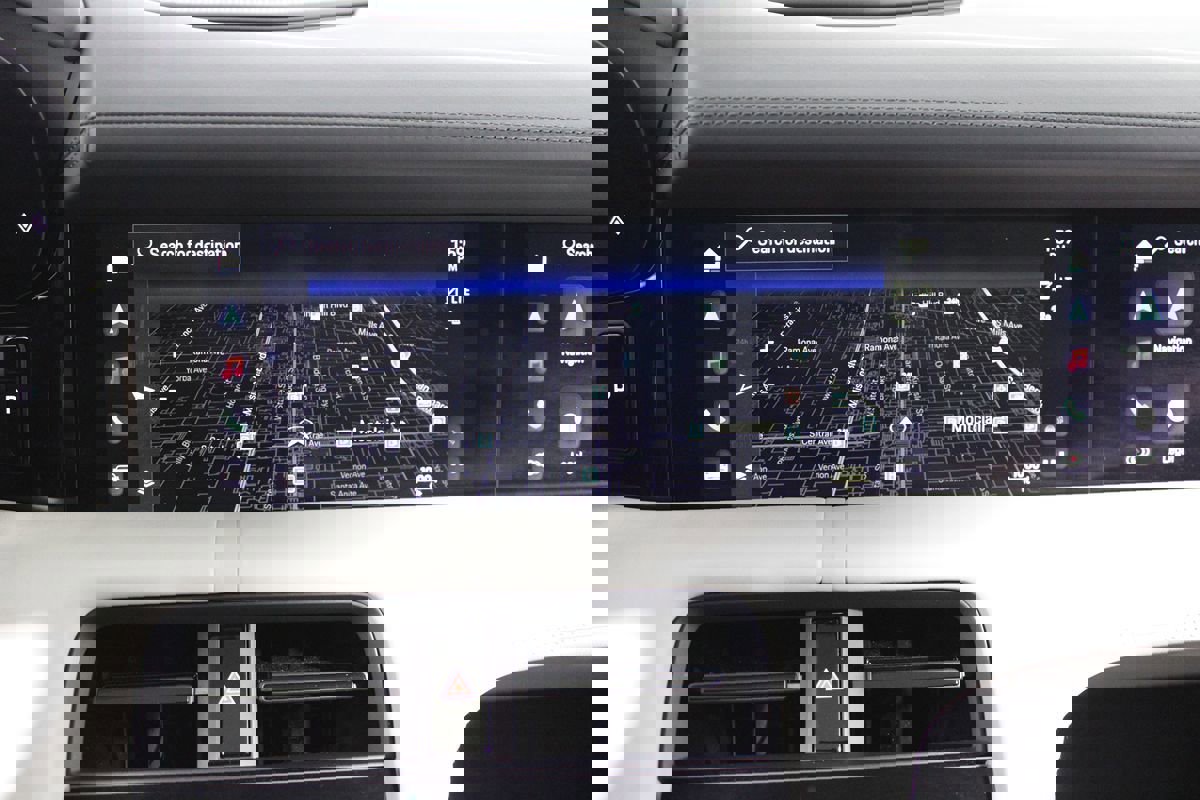 Used 2023 Porsche Taycan w/ Premium Package RWD image 23