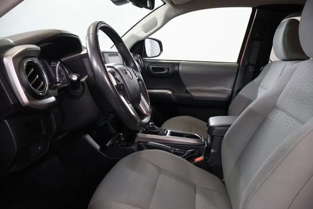 Used 2018 Toyota Tacoma SR5 image 12