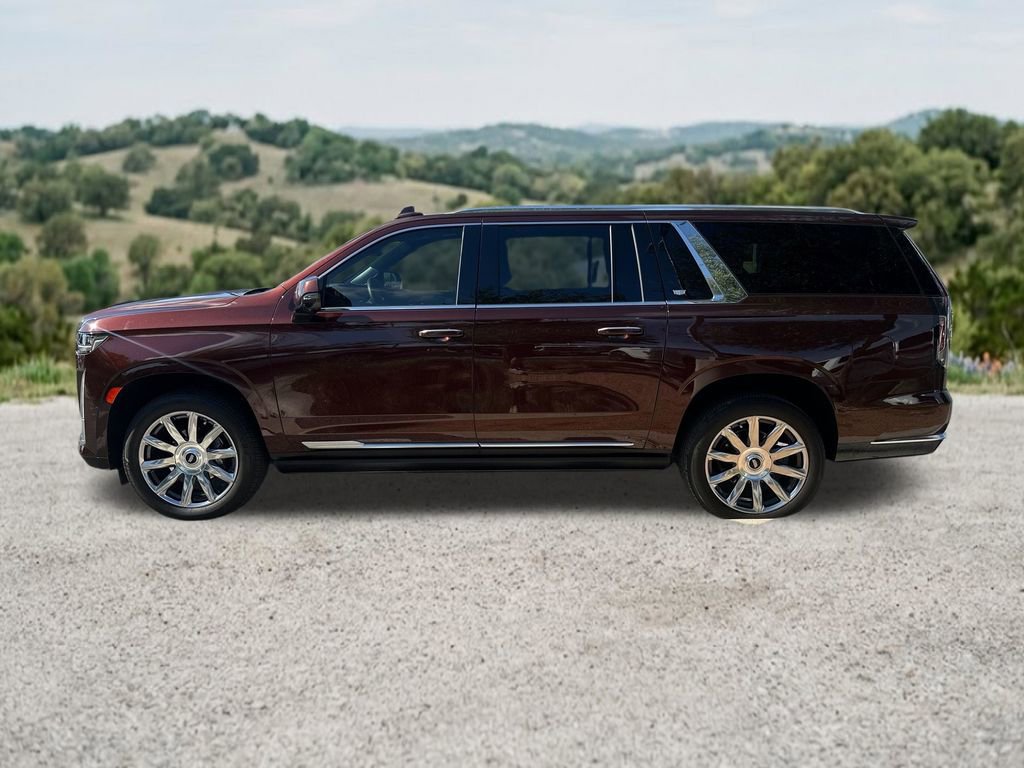 Used 2023 Cadillac Escalade ESV Premium Luxury Platinum w/ Heavy-Duty Trailer Package AWD/4WD image 5