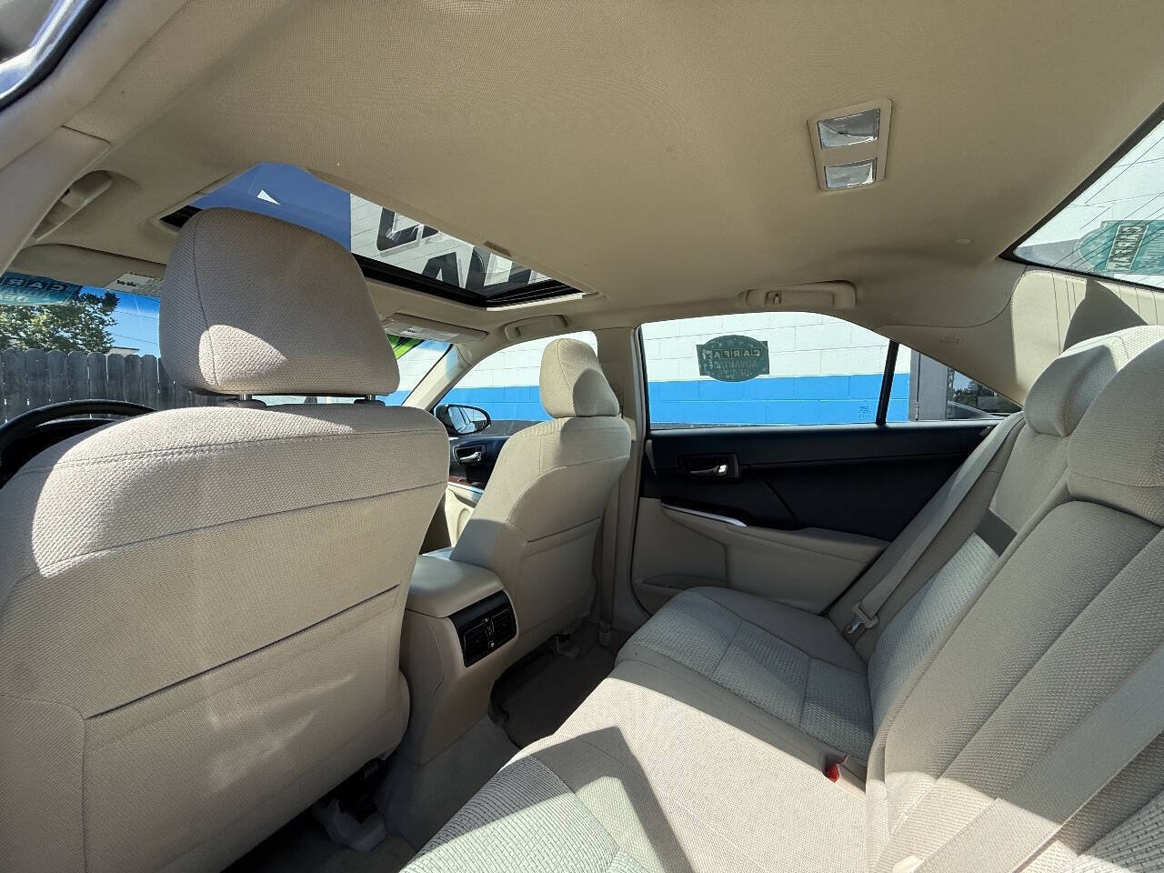 Used 2014 Toyota Camry XLE w/ Convenience Package FWD image 8