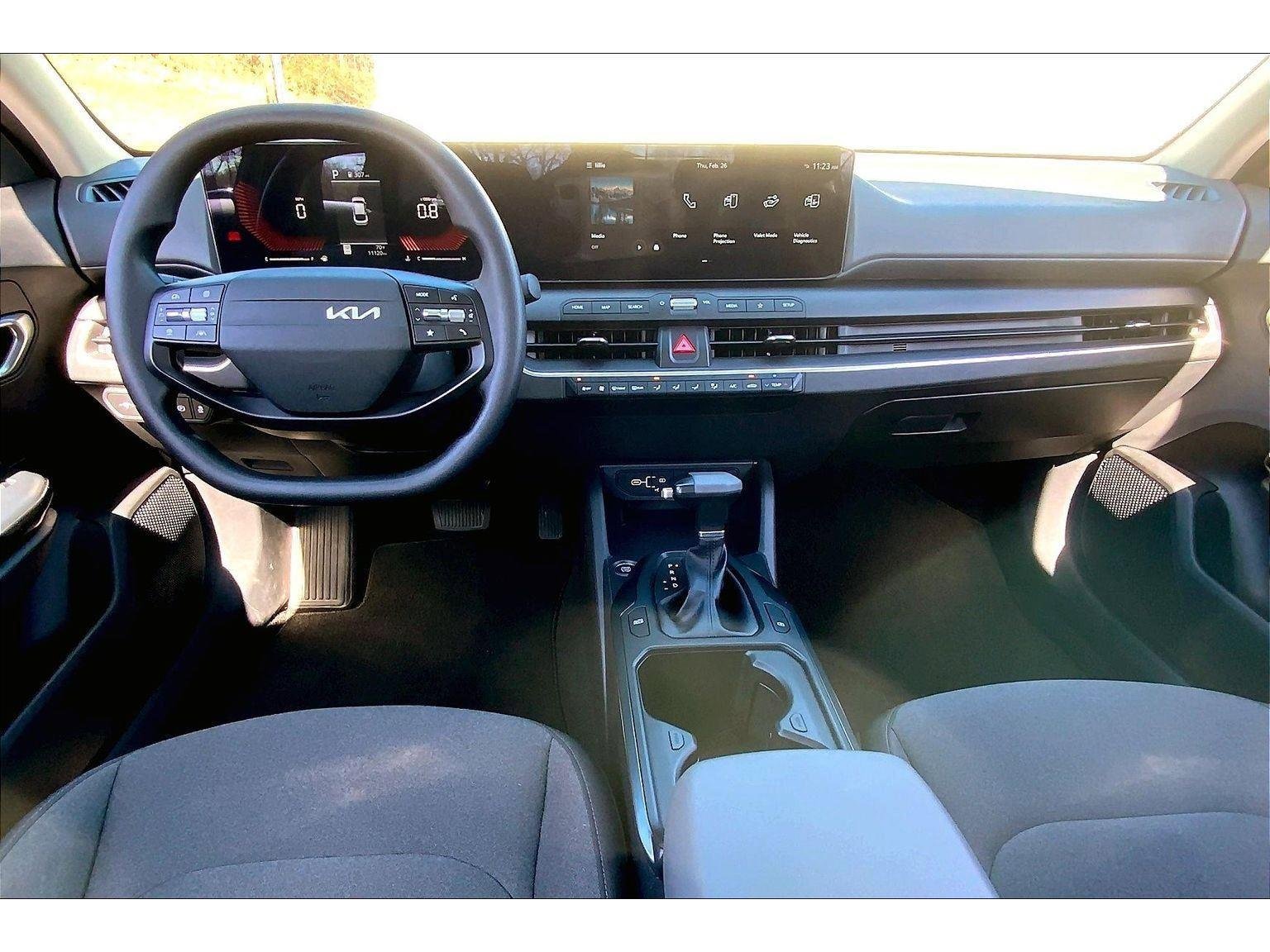 Used 2025 Kia K4 LX image 14