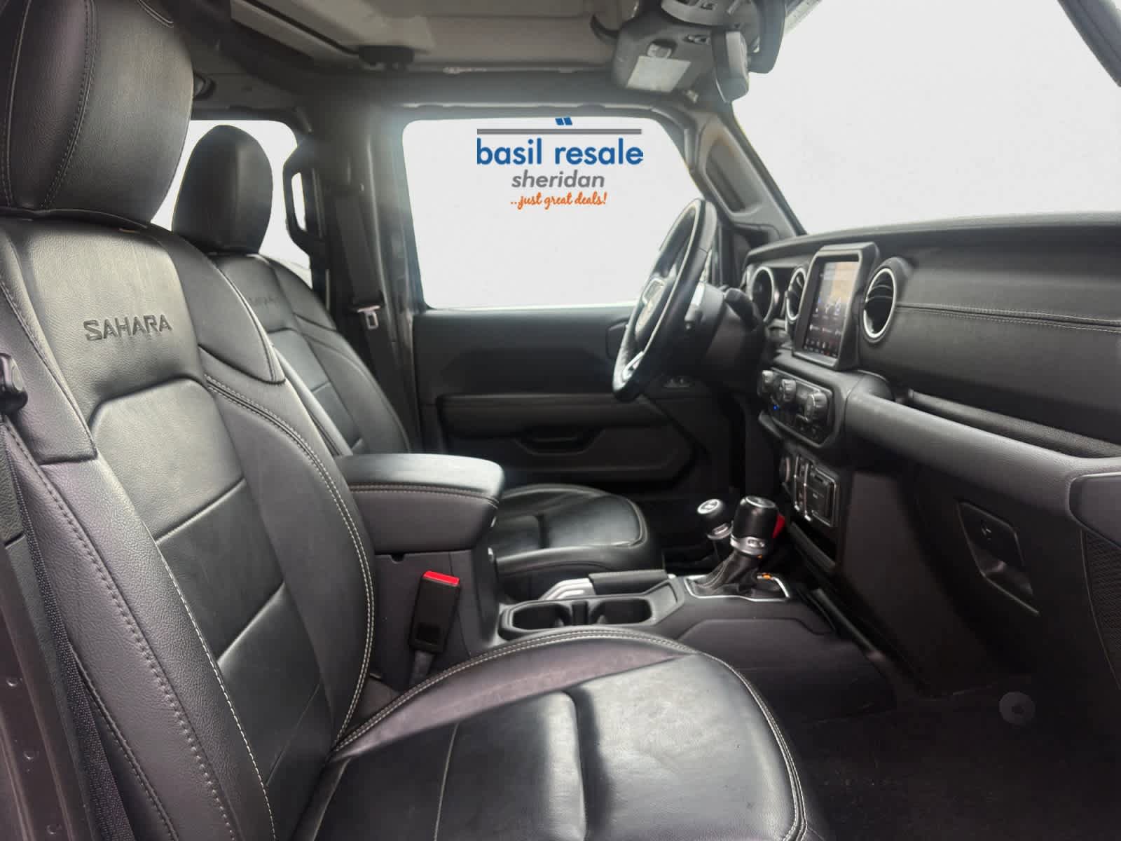 Used 2021 Jeep Wrangler Unlimited Sahara w/ Cold Weather Group image 15