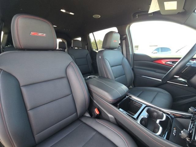 Used 2024 Chevrolet Traverse Z71 image 23