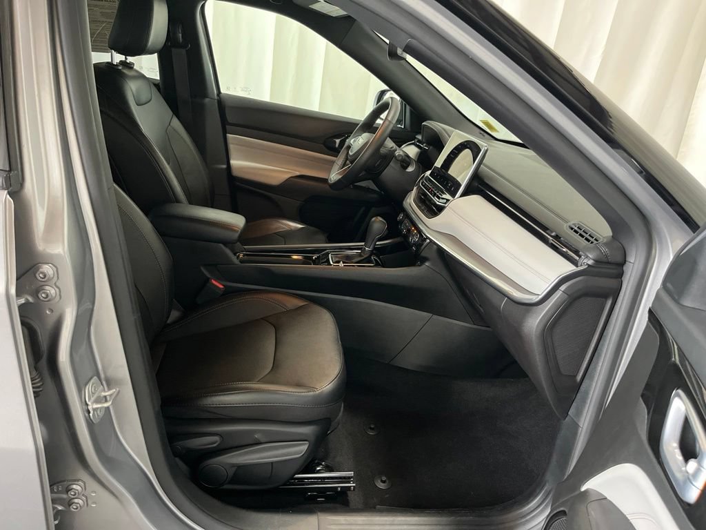 Used 2023 Jeep Compass Limited AWD/4WD image 20