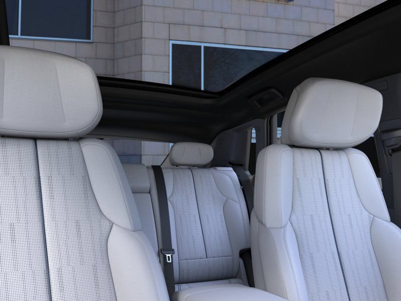 New 2026 Cadillac Lyriq Luxury AWD/4WD image 24