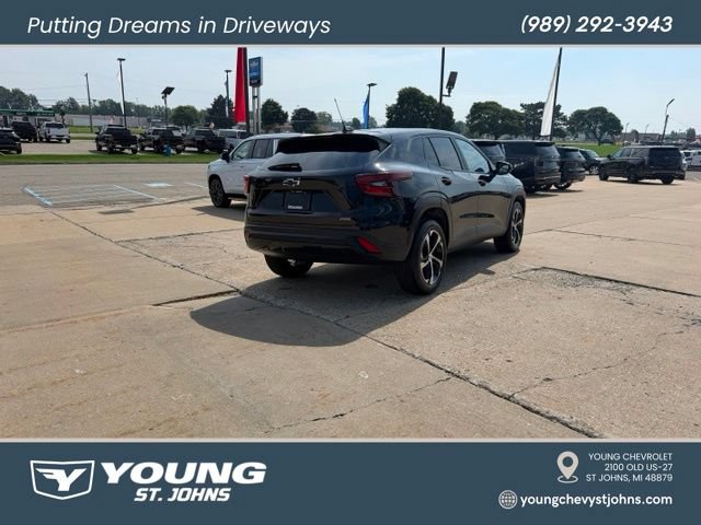 Certified 2024 Chevrolet Trax RS w/ Sunroof Package FWD image 5