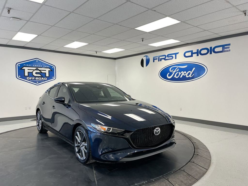 Used 2019 MAZDA MAZDA3 Hatchback w/ Preferred Package image 18