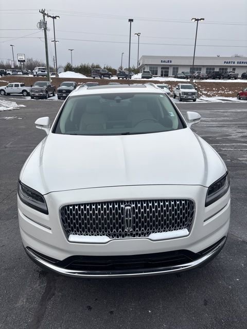 Used 2023 Lincoln Nautilus Reserve w/ Equipment Group 201A image 5