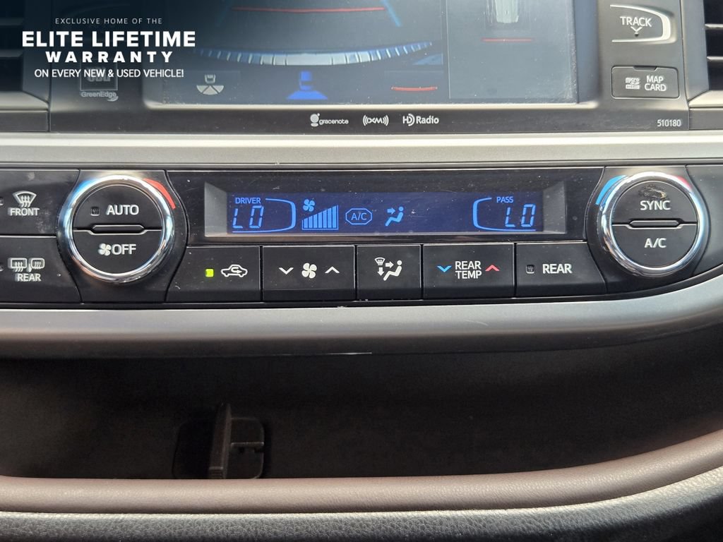 Used 2017 Toyota Highlander Limited Platinum AWD/4WD image 17