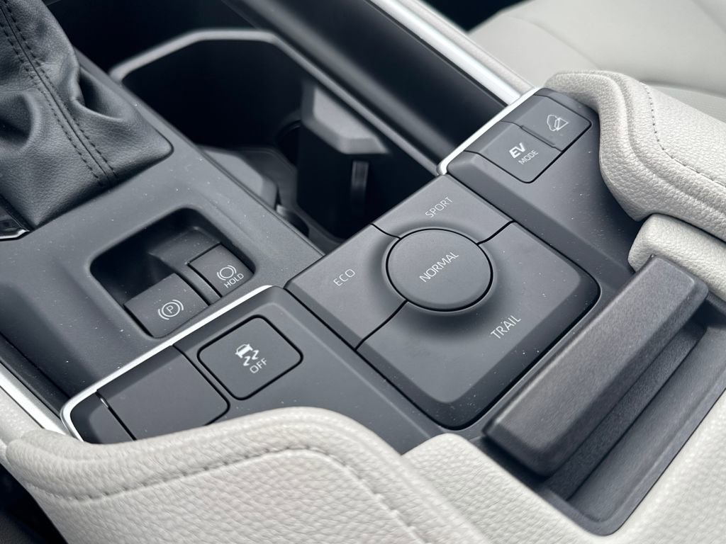 Used 2026 Toyota Grand Highlander XLE image 30