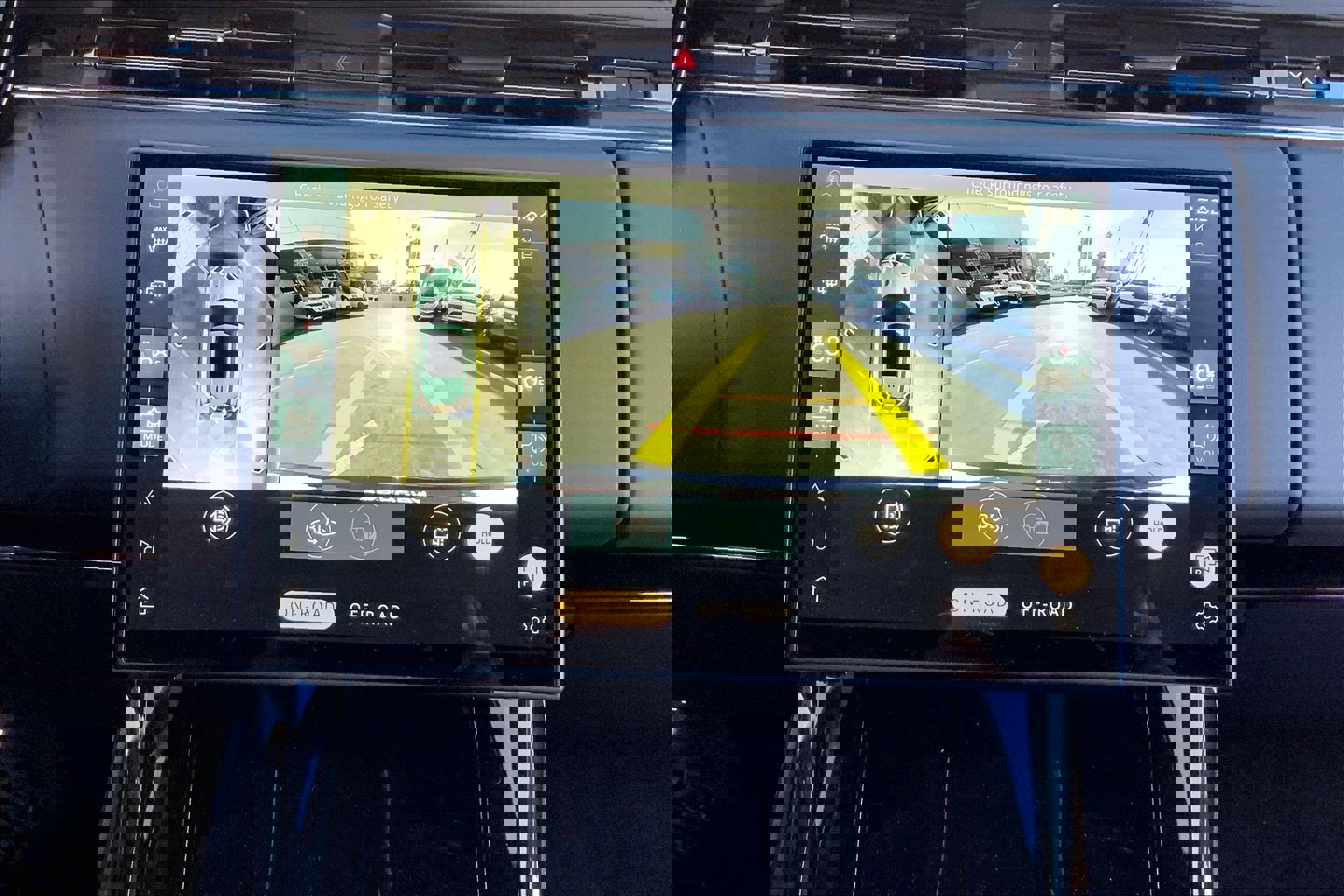 Used 2025 Land Rover Range Rover Sport Dynamic SE image 27