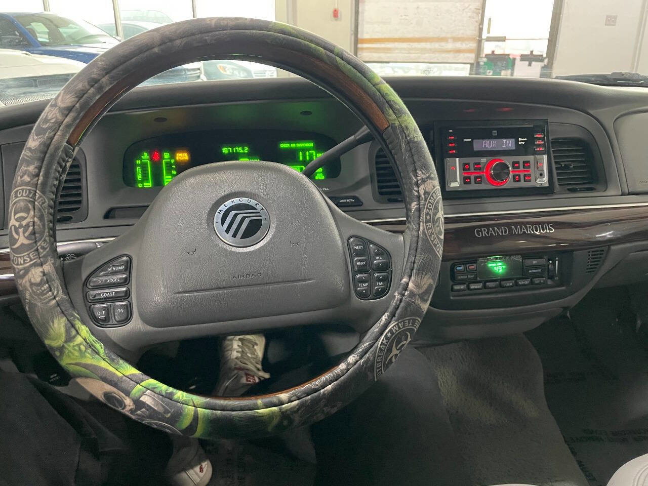 Used 2004 Mercury Grand Marquis LS image 29