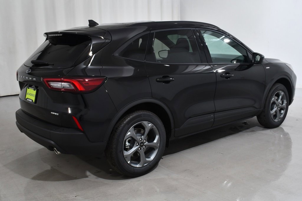 New 2025 Ford Escape ST-Line w/ Cold Weather Package image 7