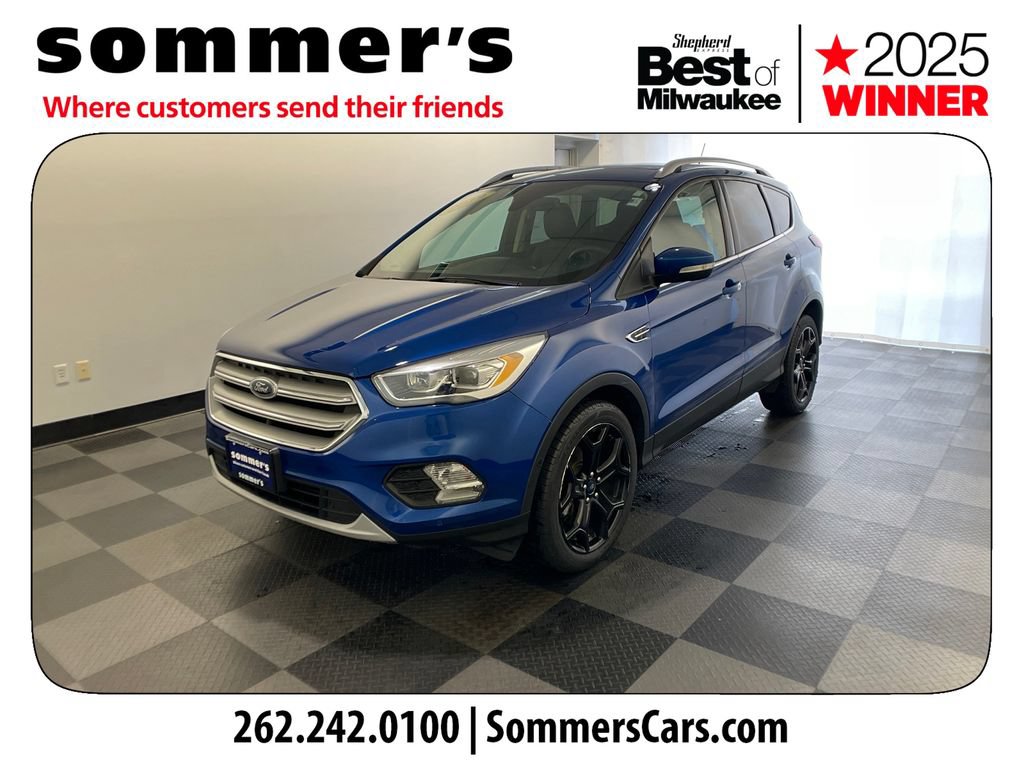 Used 2019 Ford Escape Titanium w/ U9j03 - Titanium Tow Package AWD/4WD video 2