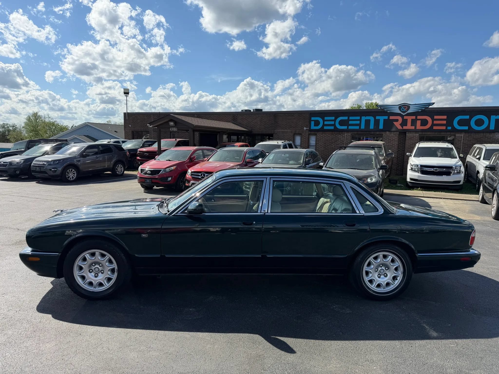 Used 2001 Jaguar XJ8 RWD image 6