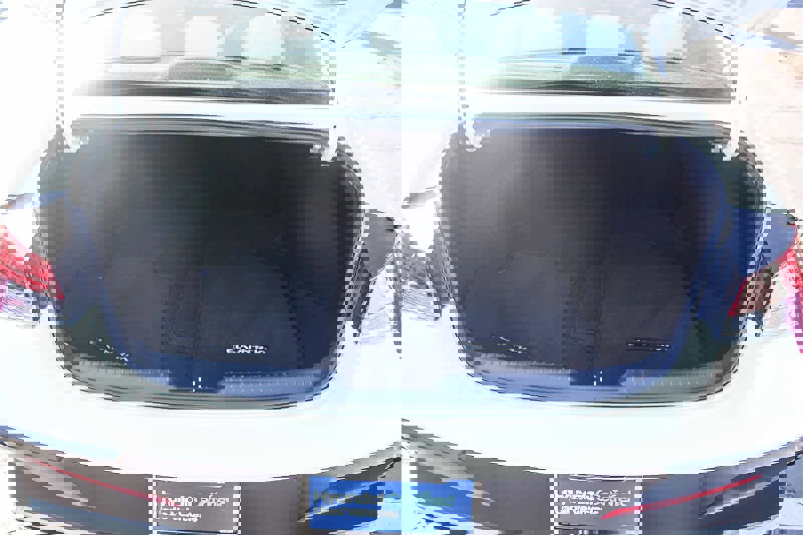 Certified 2025 Hyundai Elantra Limited image 37