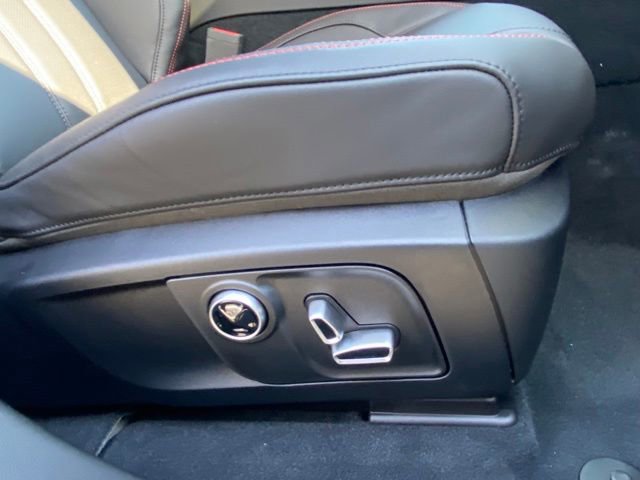 Used 2024 Maserati Levante Modena Ultima image 39