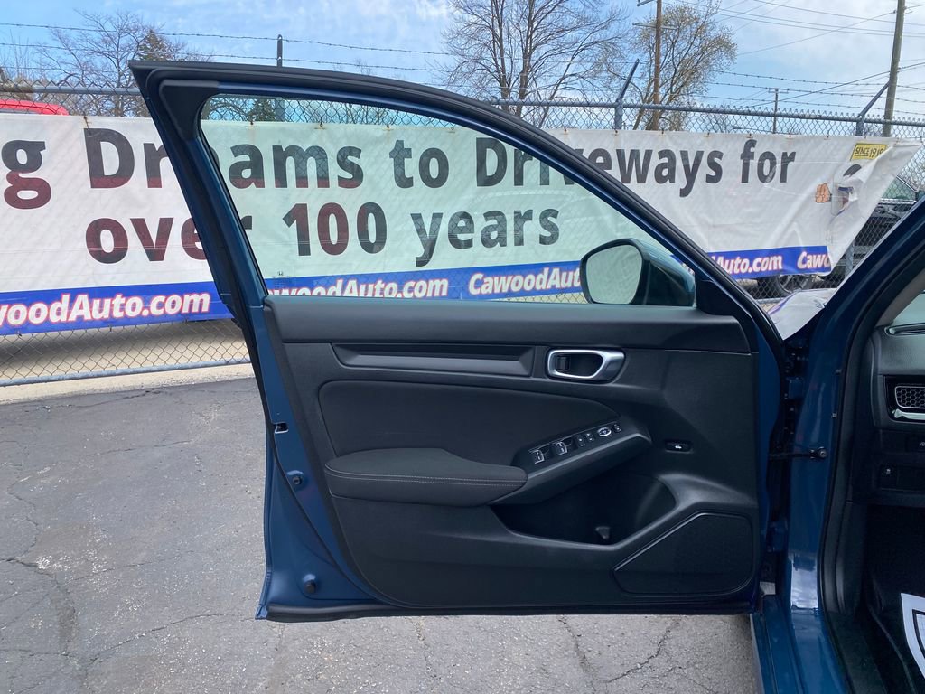 Used 2025 Honda Civic LX image 11