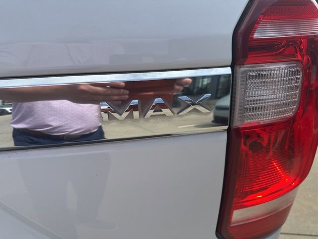 Used 2019 Ford Expedition Max XLT w/ Equipment Group 202A AWD/4WD image 14