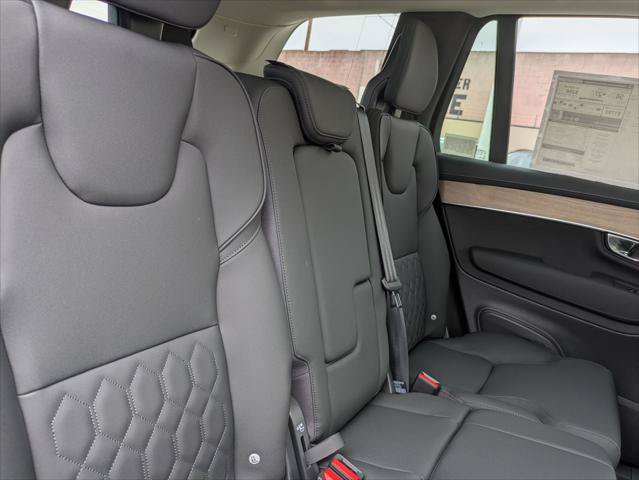 New 2026 Volvo XC90 T8 Plus w/ Protection Package AWD/4WD image 13