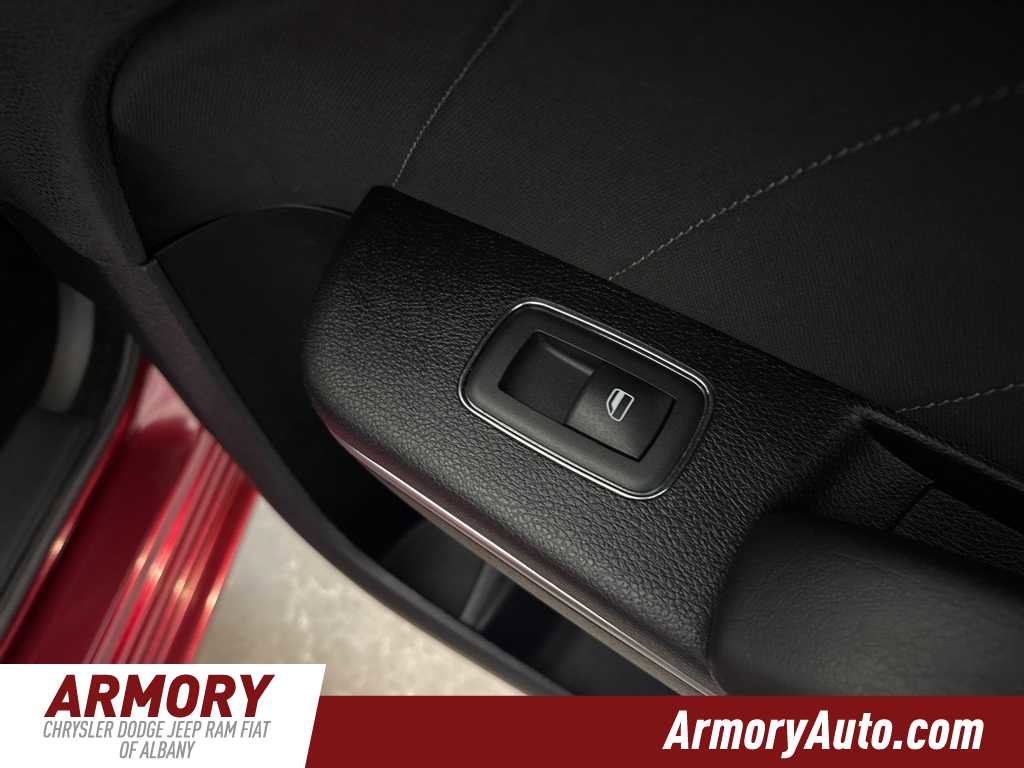 Used 2017 Dodge Charger SXT image 27