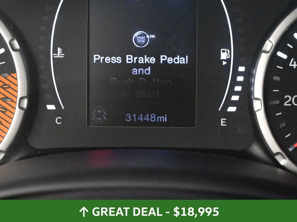 Used 2023 Jeep Renegade Latitude AWD/4WD image 36
