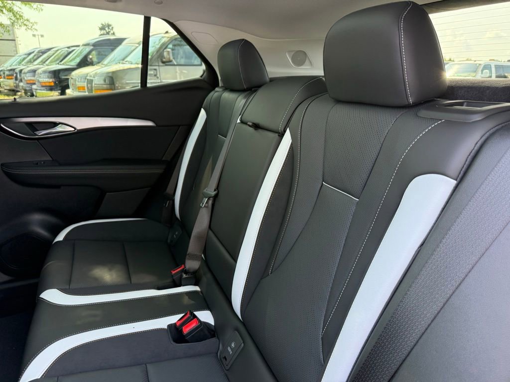 New 2025 Buick Envision Sport Touring image 34