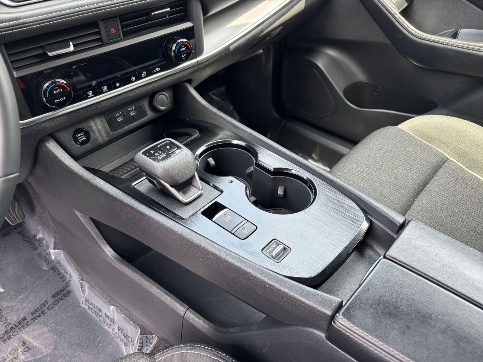 Used 2025 Nissan Rogue SV FWD image 42