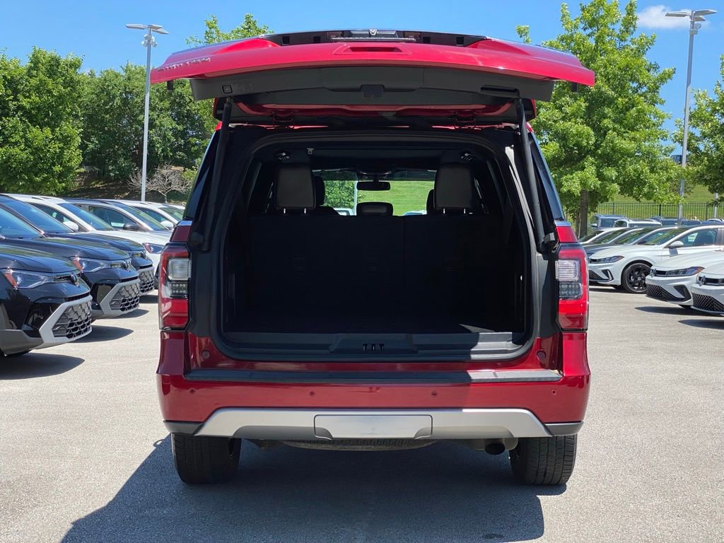 Used 2018 Ford Expedition Max Limited w/ Equipment Group 301A RWD image 7