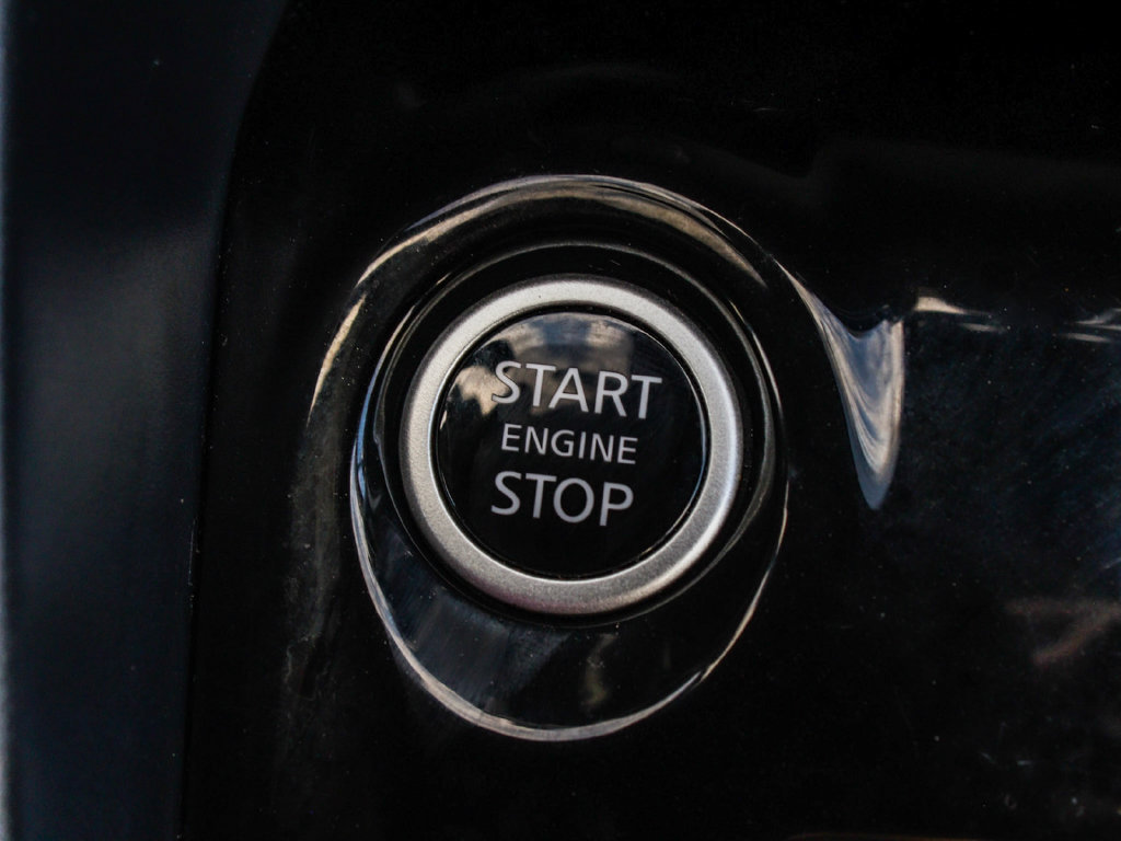 Used 2025 Nissan Versa SV FWD image 29