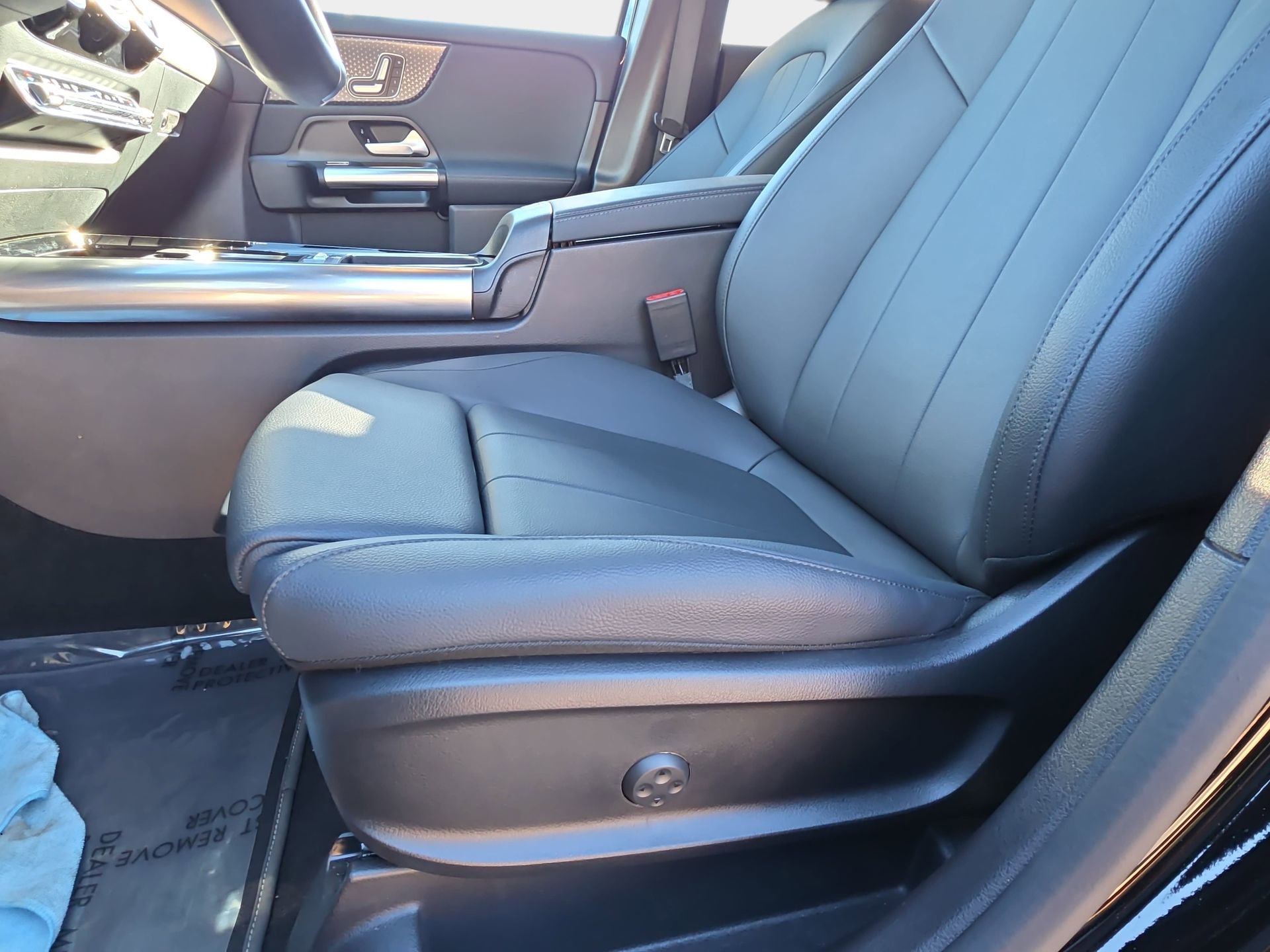 Certified 2025 Mercedes-Benz GLA 250 GLA 250 image 28