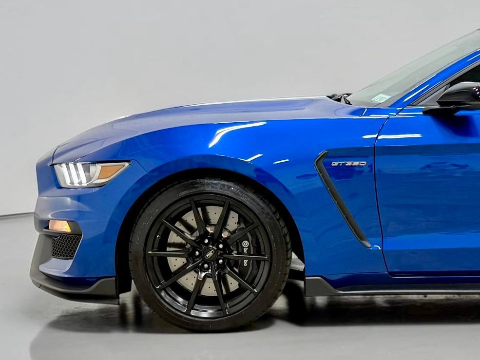 Used 2018 Ford Mustang Shelby GT350 w/ Electronics Package RWD image 14