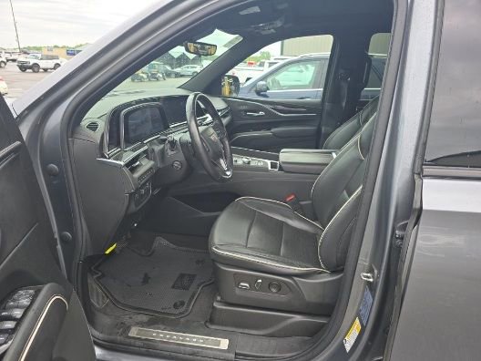 Used 2022 Cadillac Escalade Sport w/ Touring Package image 4