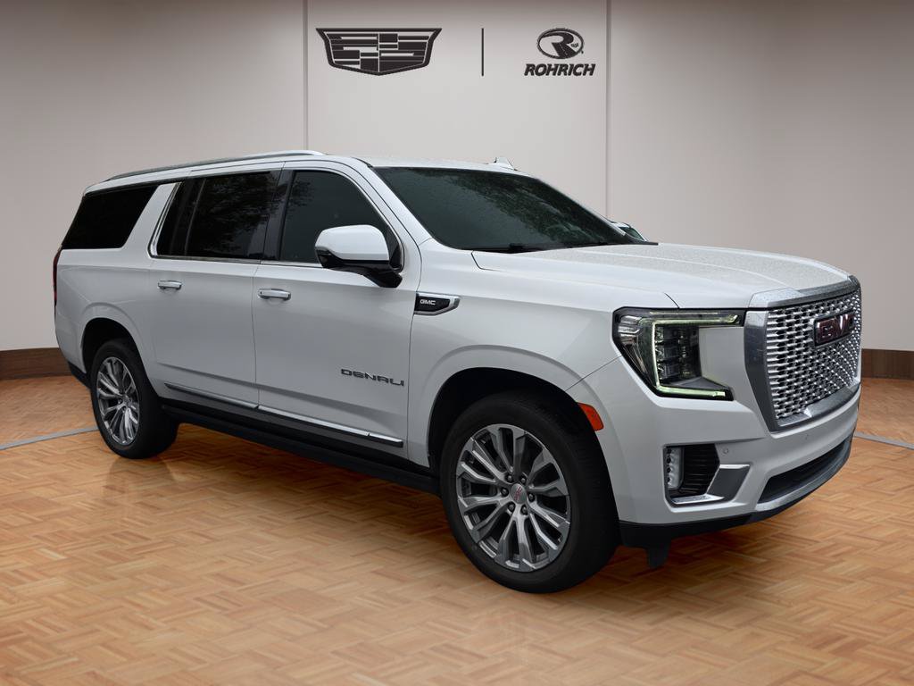 Used 2022 GMC Yukon XL Denali AWD/4WD image 8