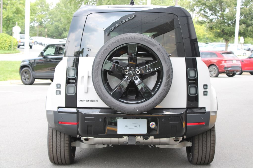 New 2026 Land Rover Defender 110 S AWD/4WD image 4
