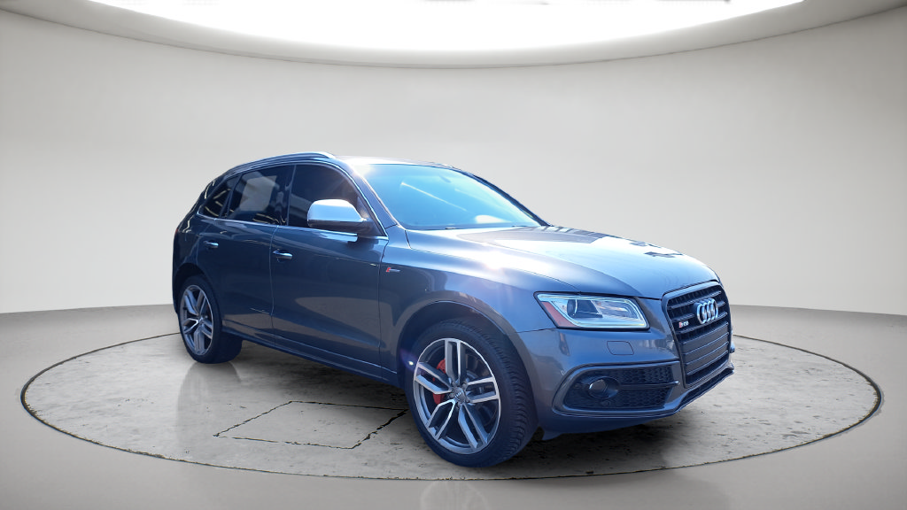 Used 2015 Audi SQ5 Premium Plus w/ Technology Package AWD/4WD image 3