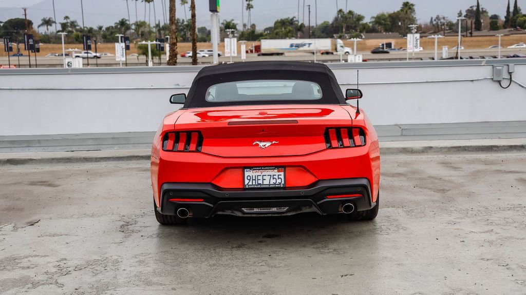 Used 2024 Ford Mustang EcoBoost image 8
