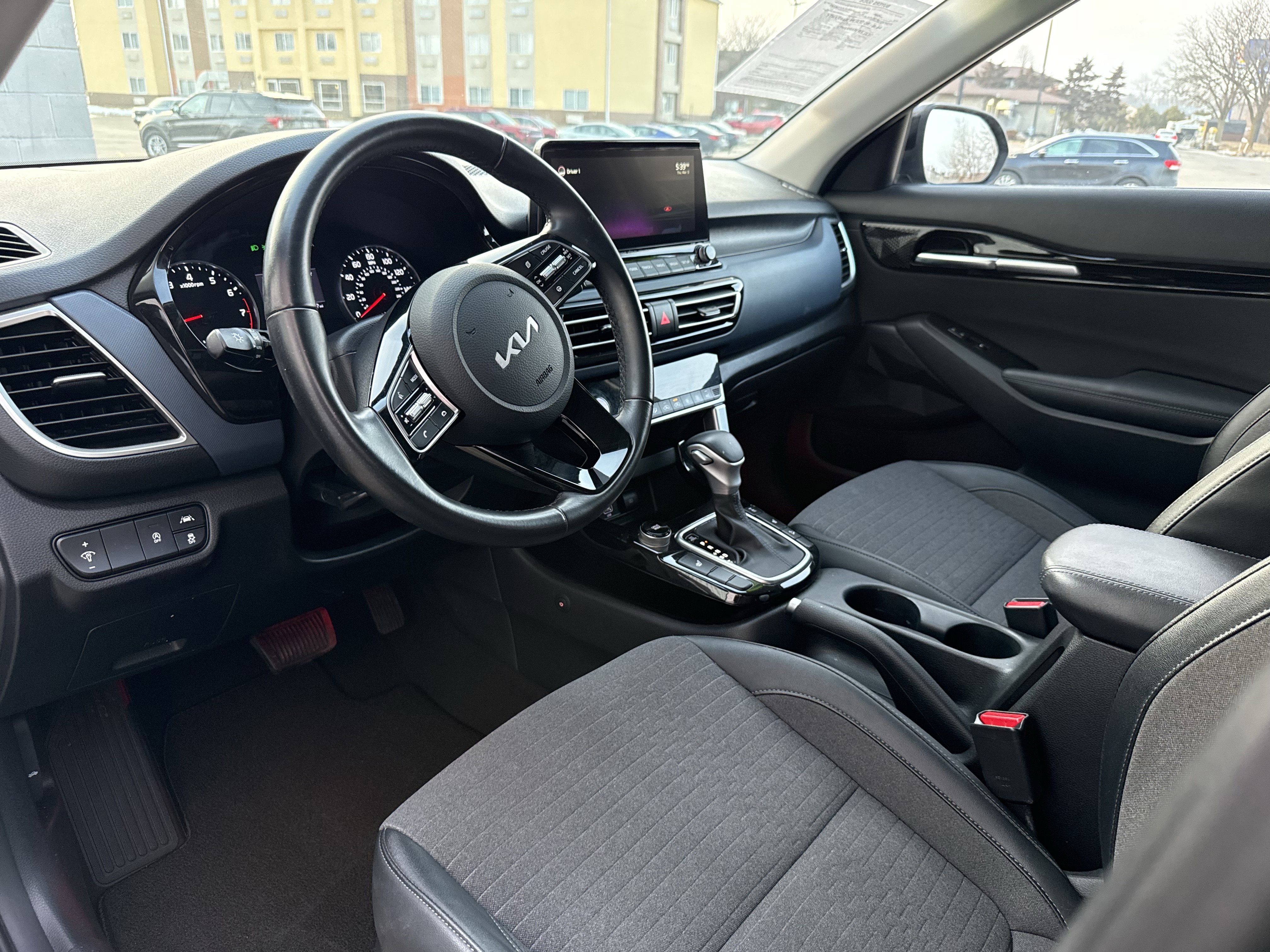 Used 2022 Kia Seltos S image 10