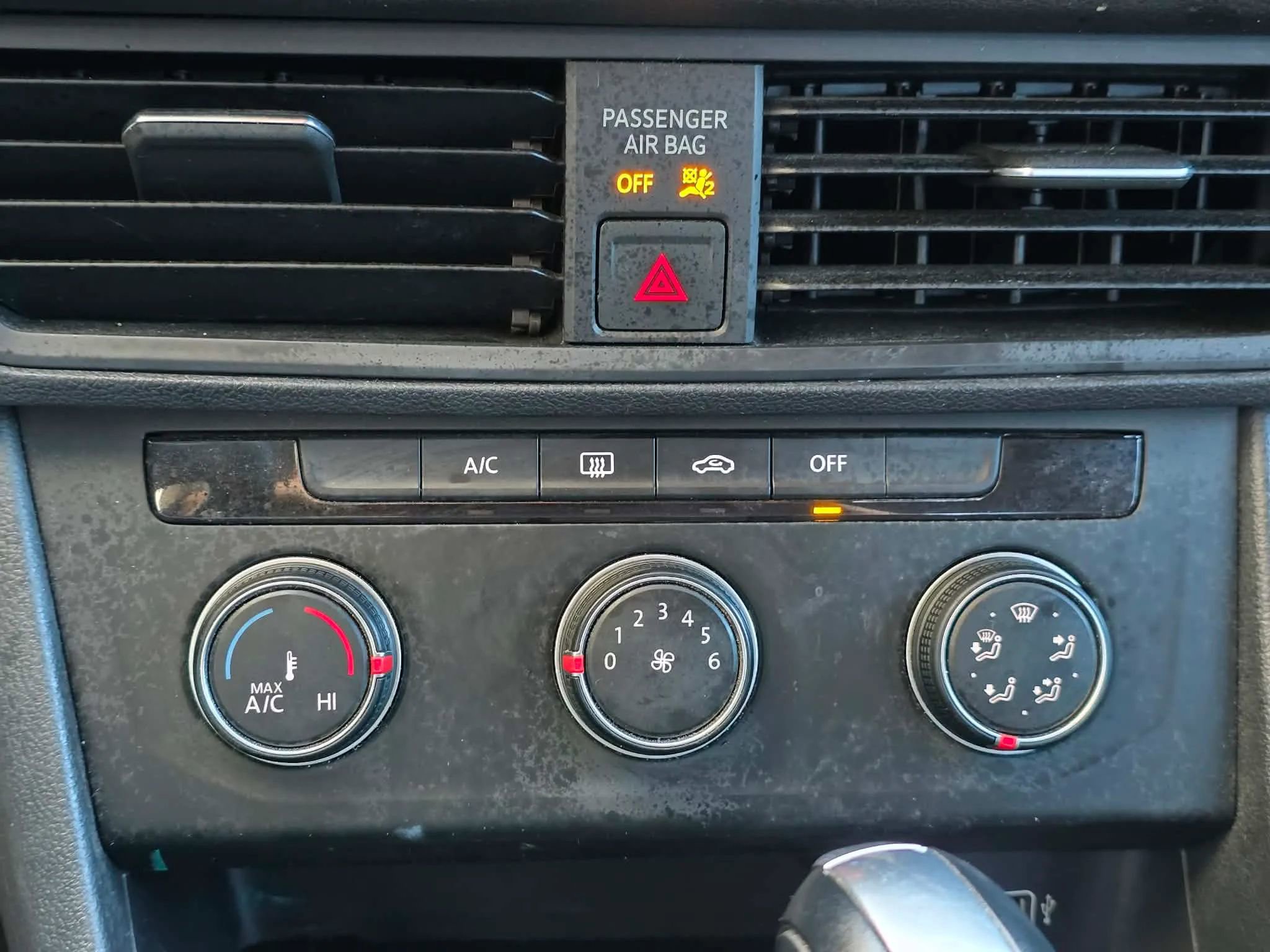 Used 2019 Volkswagen Jetta S image 24