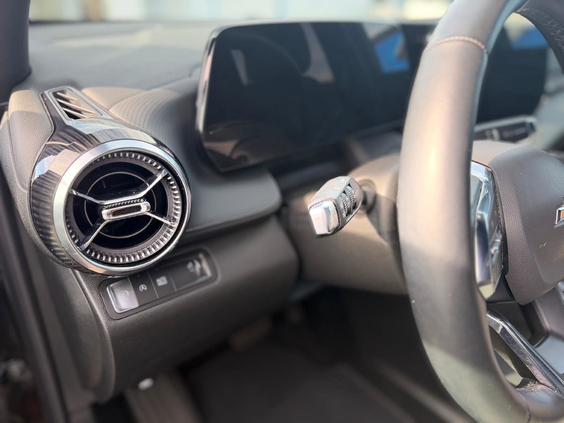 Used 2025 Chevrolet Equinox LT image 8