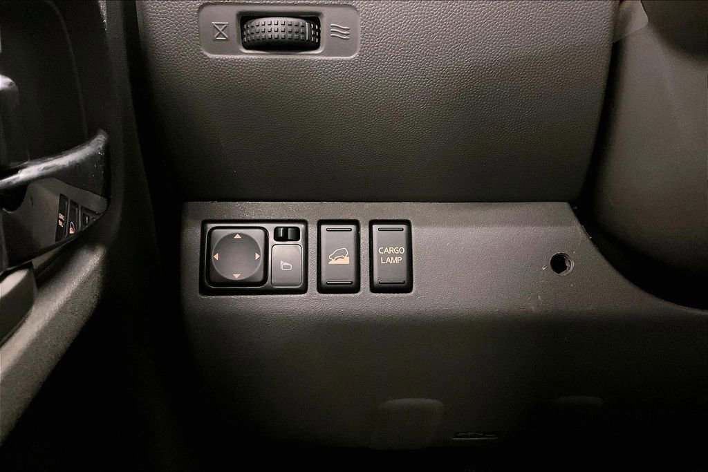 Used 2019 Nissan Frontier SV AWD/4WD image 16