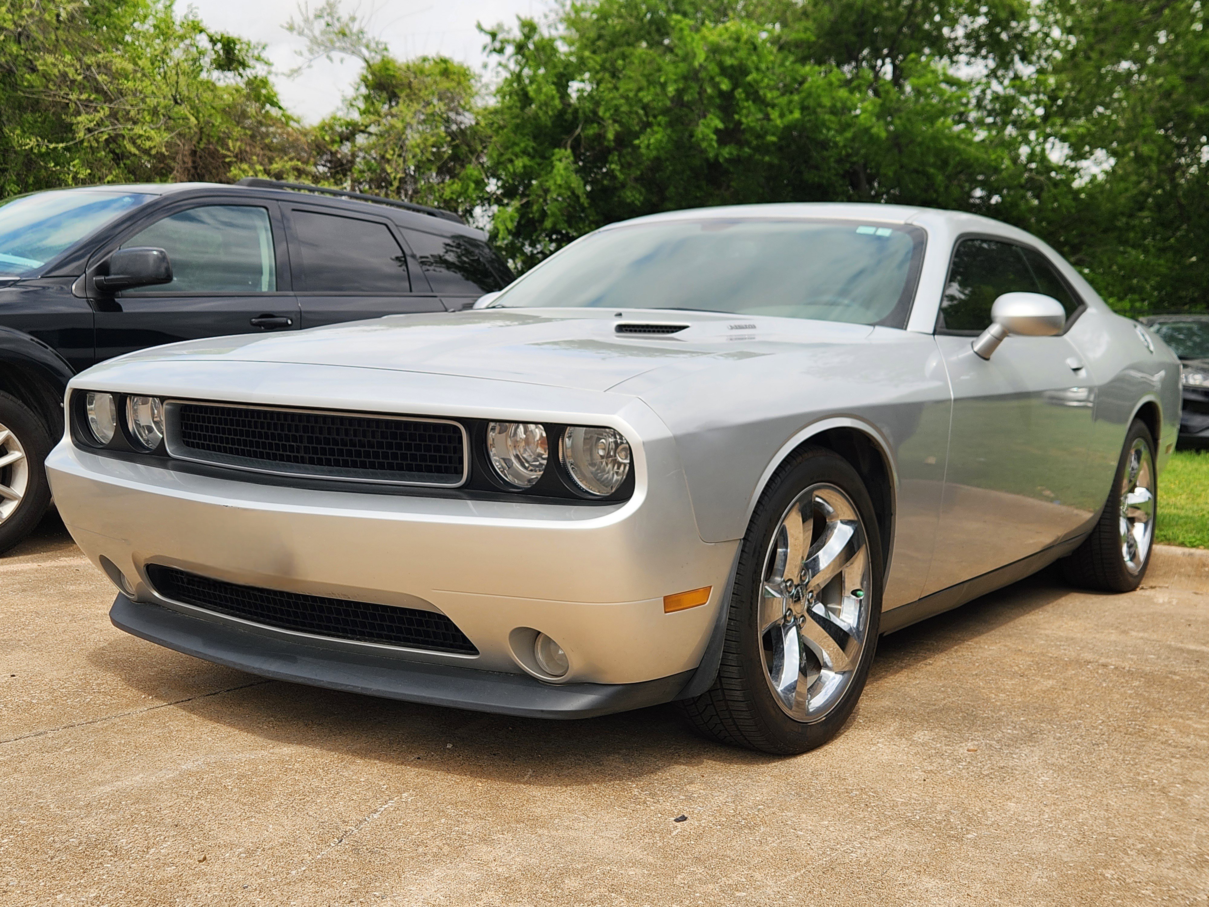Used 2012 Dodge Challenger R/T Plus image 3