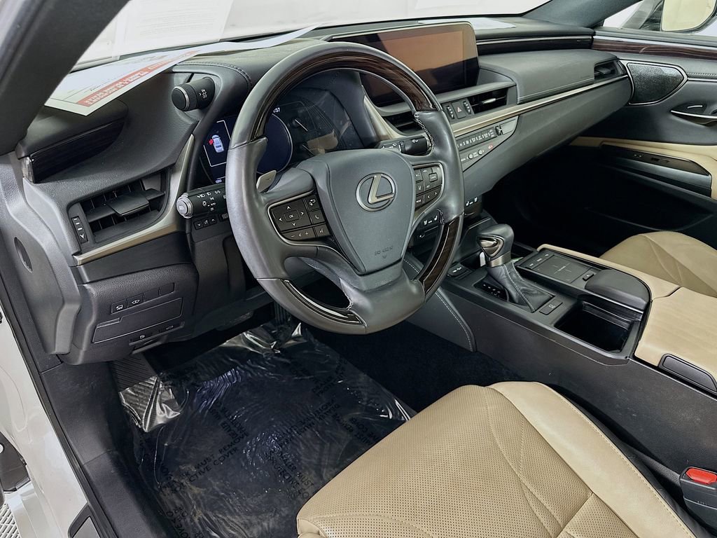 Used 2020 Lexus ES 350 Luxury w/ Accessory Package 2 image 16