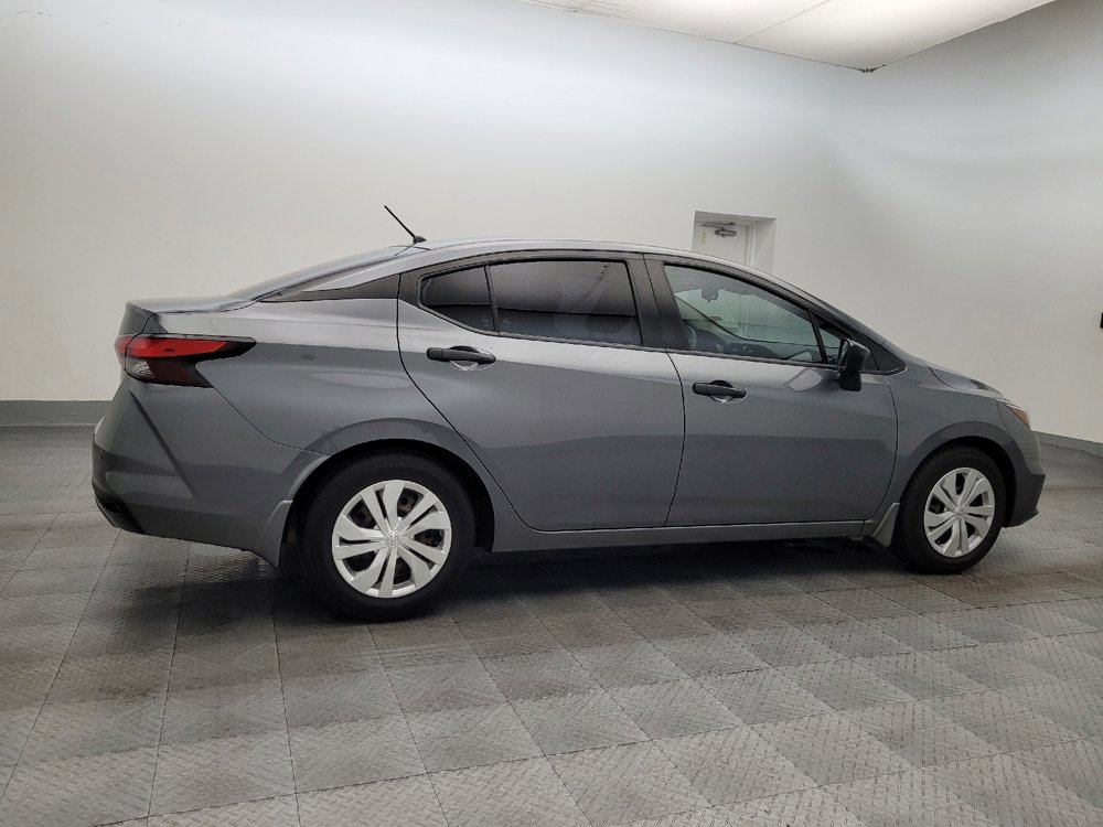 Used 2020 Nissan Versa S image 10