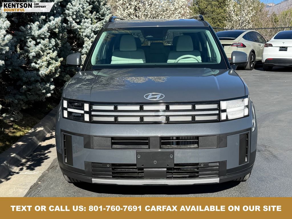 Used 2025 Hyundai Santa Fe SEL image 2