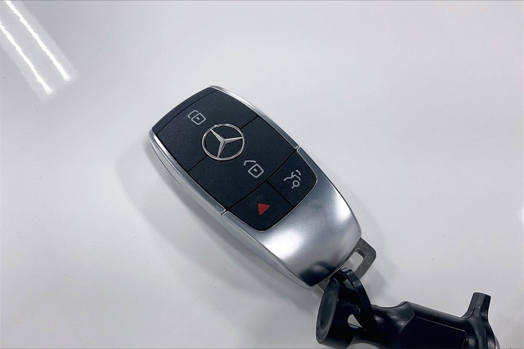 Used 2024 Mercedes-Benz GLE 450 4MATIC image 13