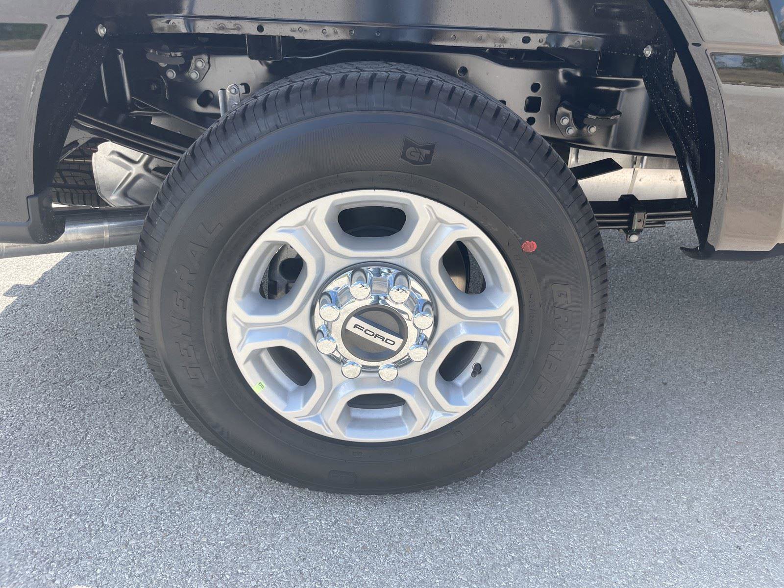 New 2026 Ford F350 XLT image 34