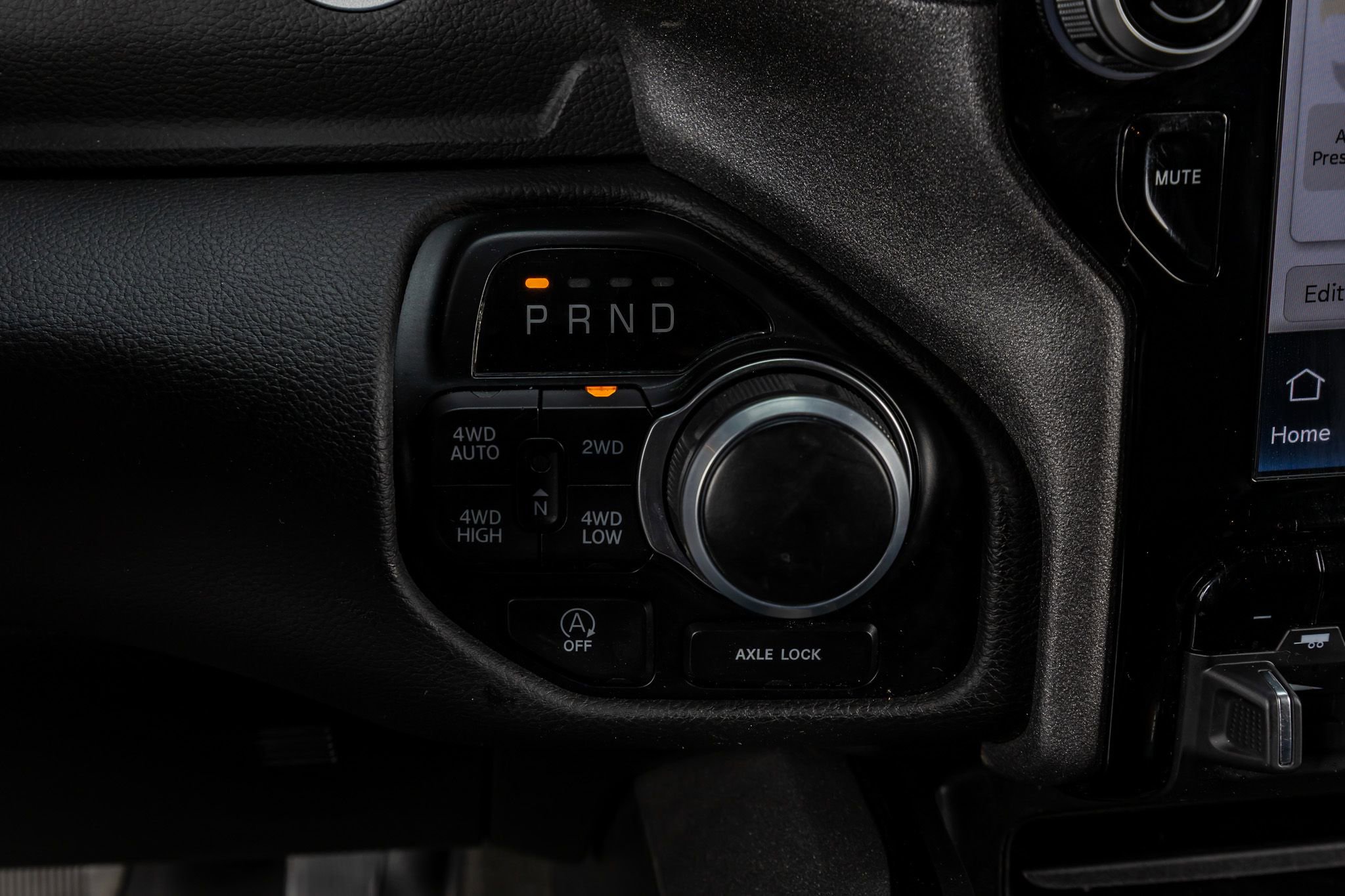 Used 2024 RAM 1500 Big Horn image 24